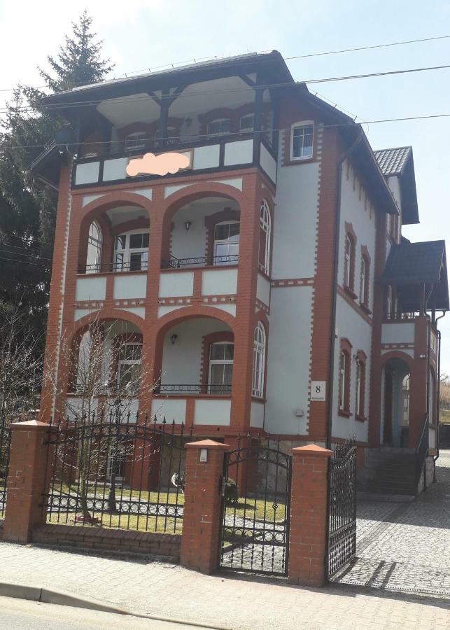 Willa Romantika Kudowa-Zdroj Dış mekan fotoğraf